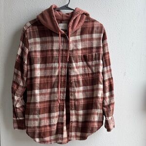 American Eagle Outfitters Plaid Button Down Shirt